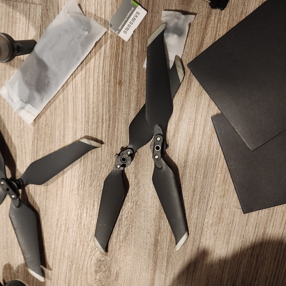 DJI Mavic 2 Pro Drone kit - Picture 9 of 11